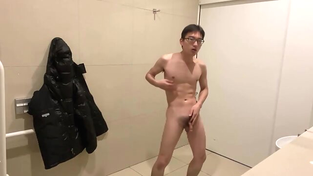 é¡åºããç·å­é«æ ¡çãã¹ããªãããã¿ãã³ã¹ãå¨è£¸ãããããã³ãããªã¼ã¦ãè¸ã£ã¦ã¿ã Lamb gaysex amateur video